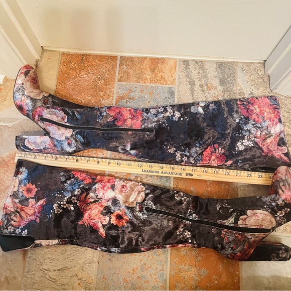 👢Incredible Over the Knee Velvet Floral Pattern High Heel Boots! - Picture 10 of 16